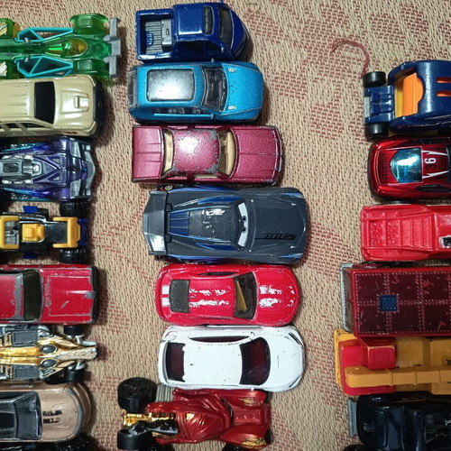 Toy cars used, pack of 30+ pieces