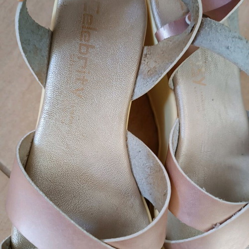 Celebrity platform sandals used, pink metallic color, size 38