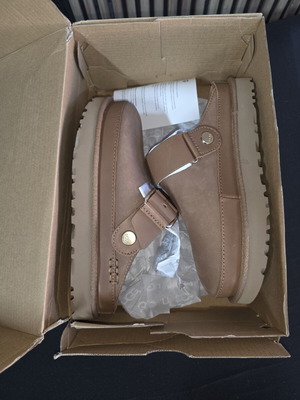 Ugg Australia sandals new, beige, size 37