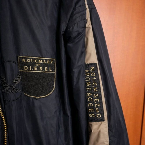 Diesel bomber jacket size L like new, black with olive stripe