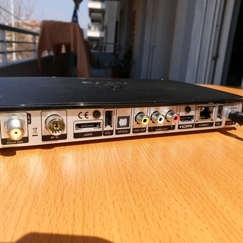 Novabox HD 3001 decoder like new with remote control