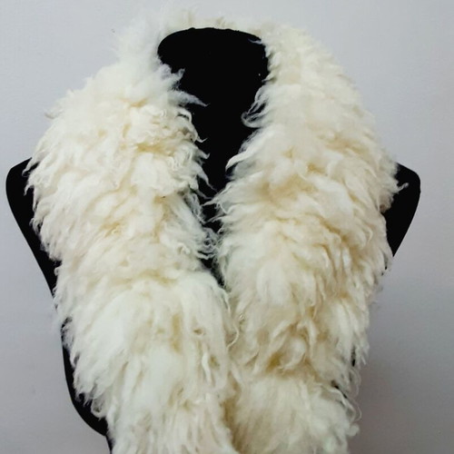 Sheepskin Women's Collar white, like new, 89×14 cm