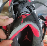 Air Jordan Retro 2 sneakers size 43