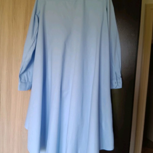 Stradivarius long shirt large like new, blue with slim fit