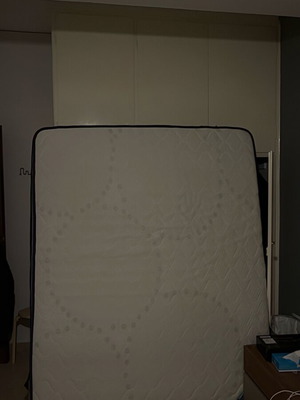 Wolf bed mattress like new 160x200x27 medium firmness