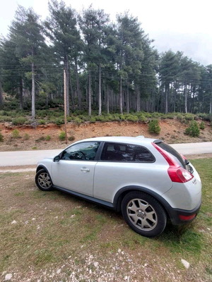 Volvo C30 1.8 momwentum μεταχειρισμένο, προσεγμένο σε εξαιρετική κατάσταση