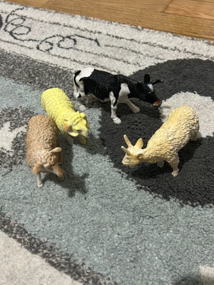 Farm animals like new, set of 4 pieces