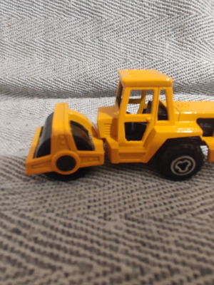 Majorette toy road roller used, 8cm