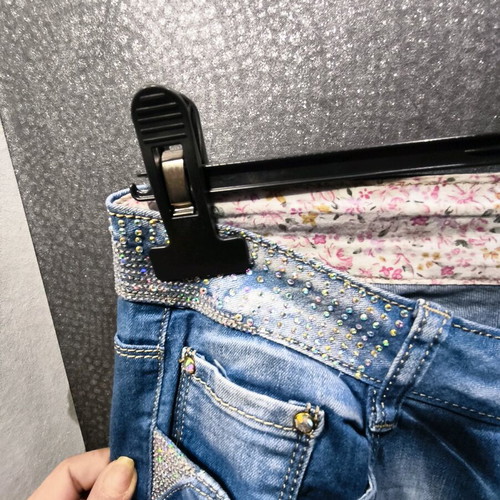 Y2K Glam Distressed Skinny Jean like new, blue with strass