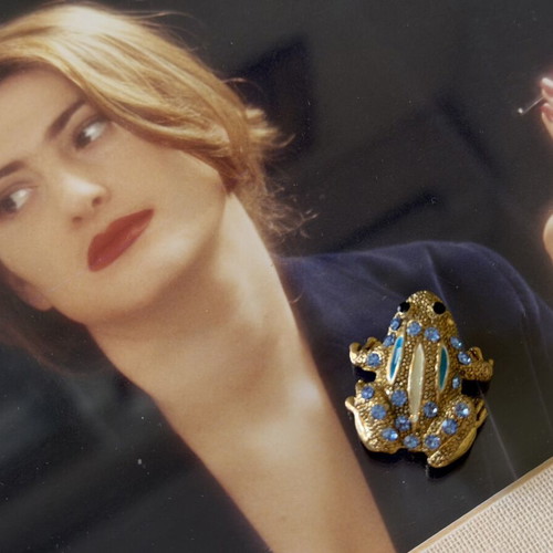 Vintage Czechoslovakian Frog Brooch custom jewellery like new