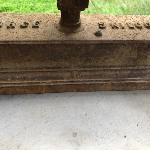 Vintage 5-Kilogram Scale