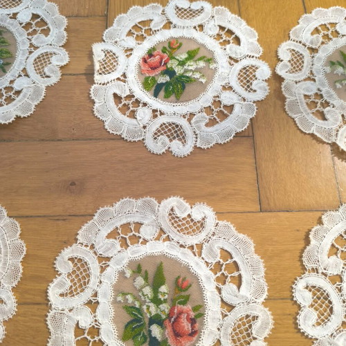 Handmade knitted coaster set like new