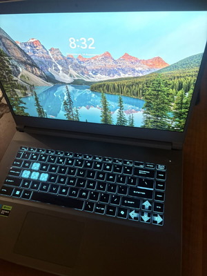 MSI Thin 15 B12VE laptop with RTX 4050, i5-12450H, 16GB RAM, 1TB SSD, 144Hz
