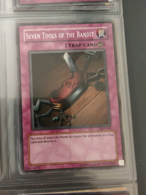 Yu-Gi-Oh card Seven Tools of the Bandit like new