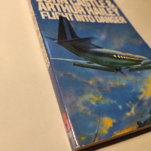 Flight into danger book like new by John Castle & Arthur Hailey, English