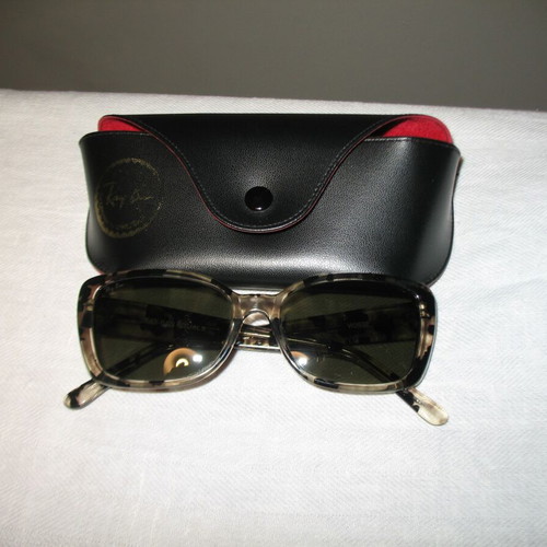 Vintage Ray Ban B&L W2532 women's sunglasses black tortoise like new