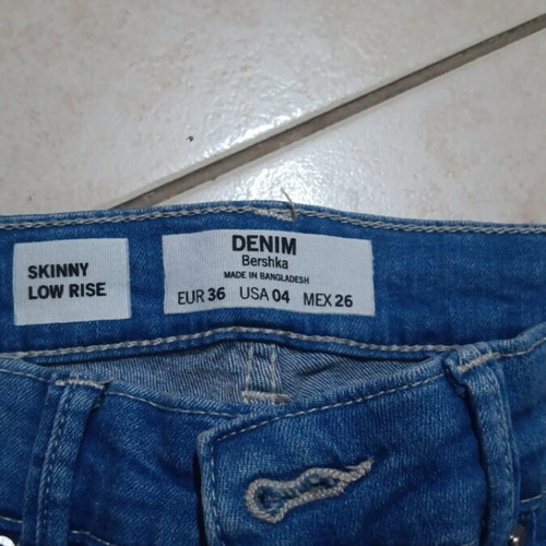 Blue jeans with rips, size S / 36 / 8
