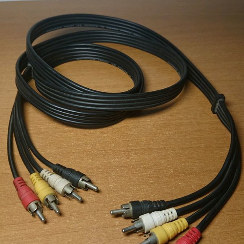 RCA cable flat quadruple 1.8 meters used