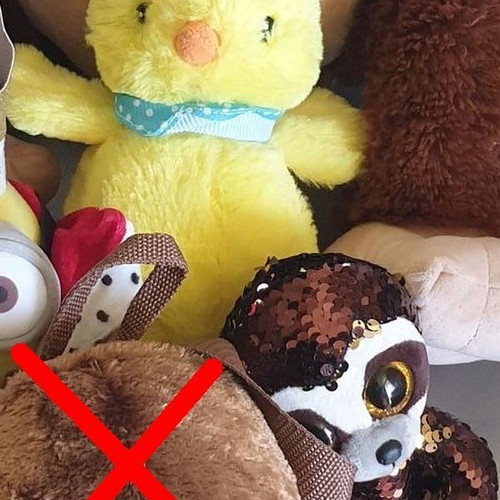 Various plush toys (10). Also sold individually.