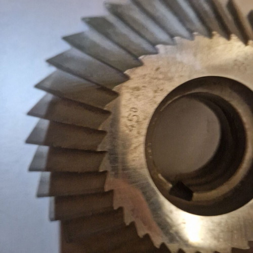 V groove milling cutter disc HSS like new, Φ150x34xΦ40, 45 degrees