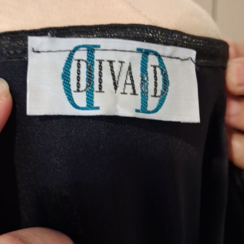 Diva by D skirt with black lace and lining, one size