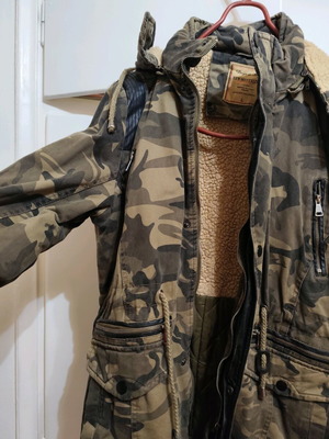 Jacket size Large new Italian brand