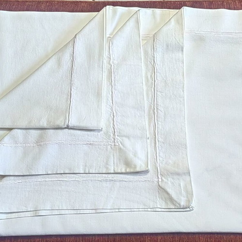 White embroidered bed sheet 1.70m x 2.30m