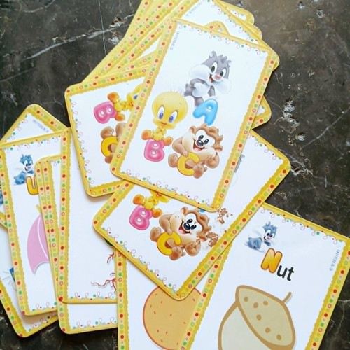 Educational cards 'My First English Words' with Looney Tunes