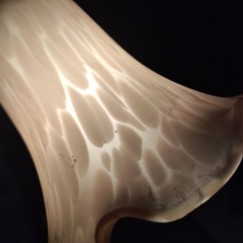Table lamp with blown glass used