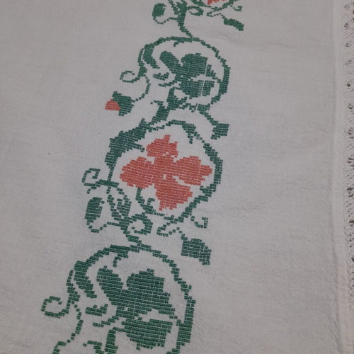 Handwoven towel like new, cotton with floral design and fringes