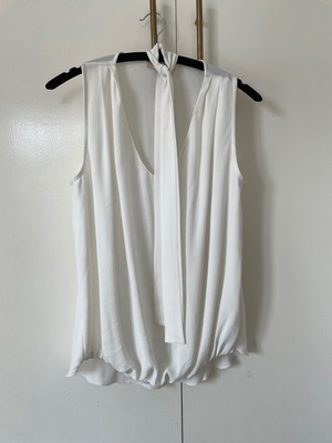 Lynne office blouse white like new, size L