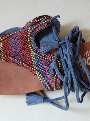 Suede sandals with multicolor pattern, size 39.5-40