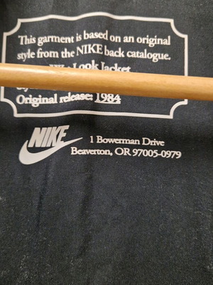 Nike jacket black Large like new