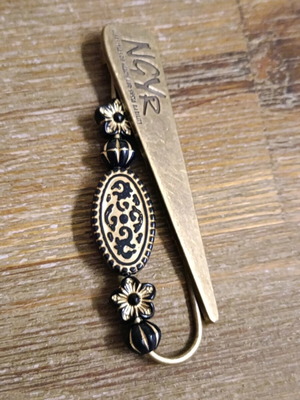 Vintage women's safety pin brooch new, non-tarnishing copper