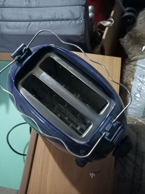 Toaster like new, used 5 times