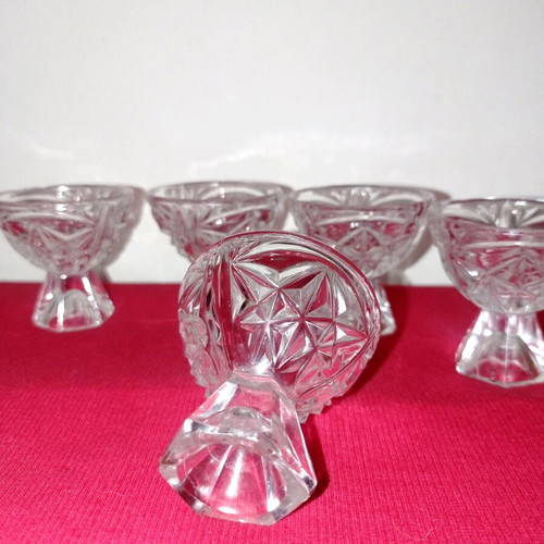 Vintage crystal liqueur glasses shot glasses set of 5 like new