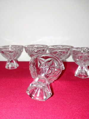 Vintage crystal liqueur glasses shot glasses set of 5 like new