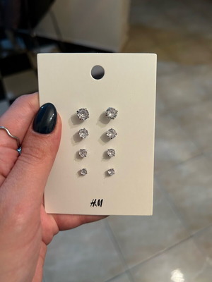 H&M earrings new, unworn