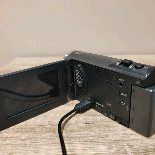 Panasonic HC-V180 Camera like new