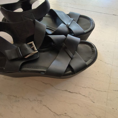 Pull & Bear platform sandals like new, size 38, black