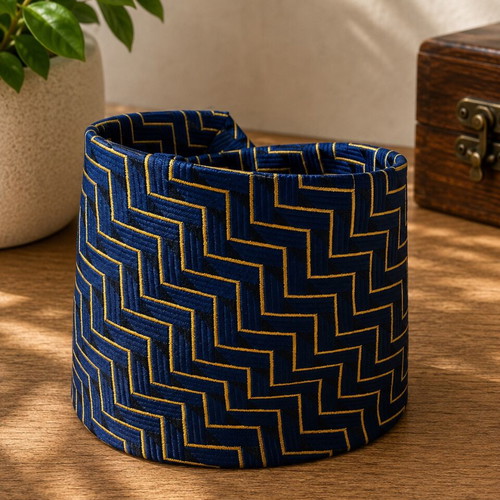 Lanvin Paris silk tie like new, blue and yellow