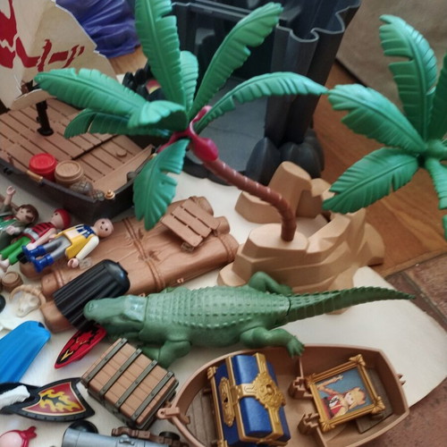 Vintage Playmobil Pirate Island SuperSet 4136 and Accessories