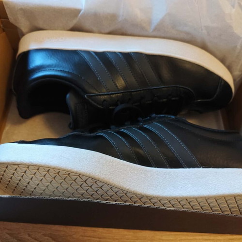 Adidas VL Court men's leather shoes like new, size 46, black