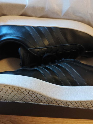 Adidas VL Court men's leather shoes like new, size 46, black