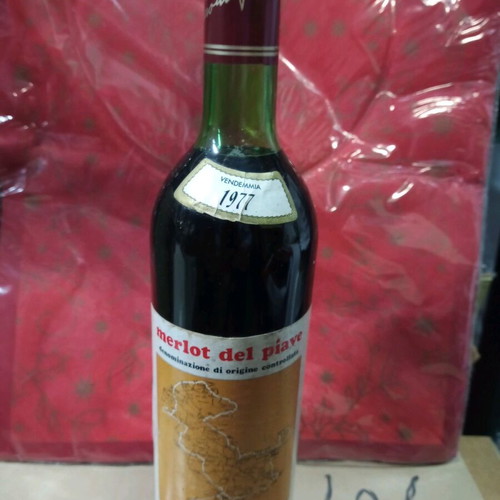 Merlot wine 1977