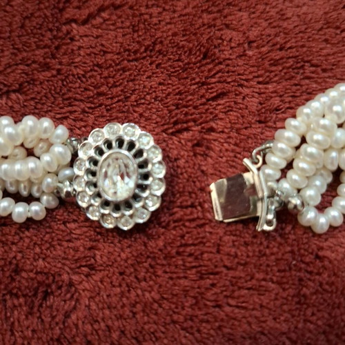 Yashica Pearls chocker with fresh water pearl pendant, new