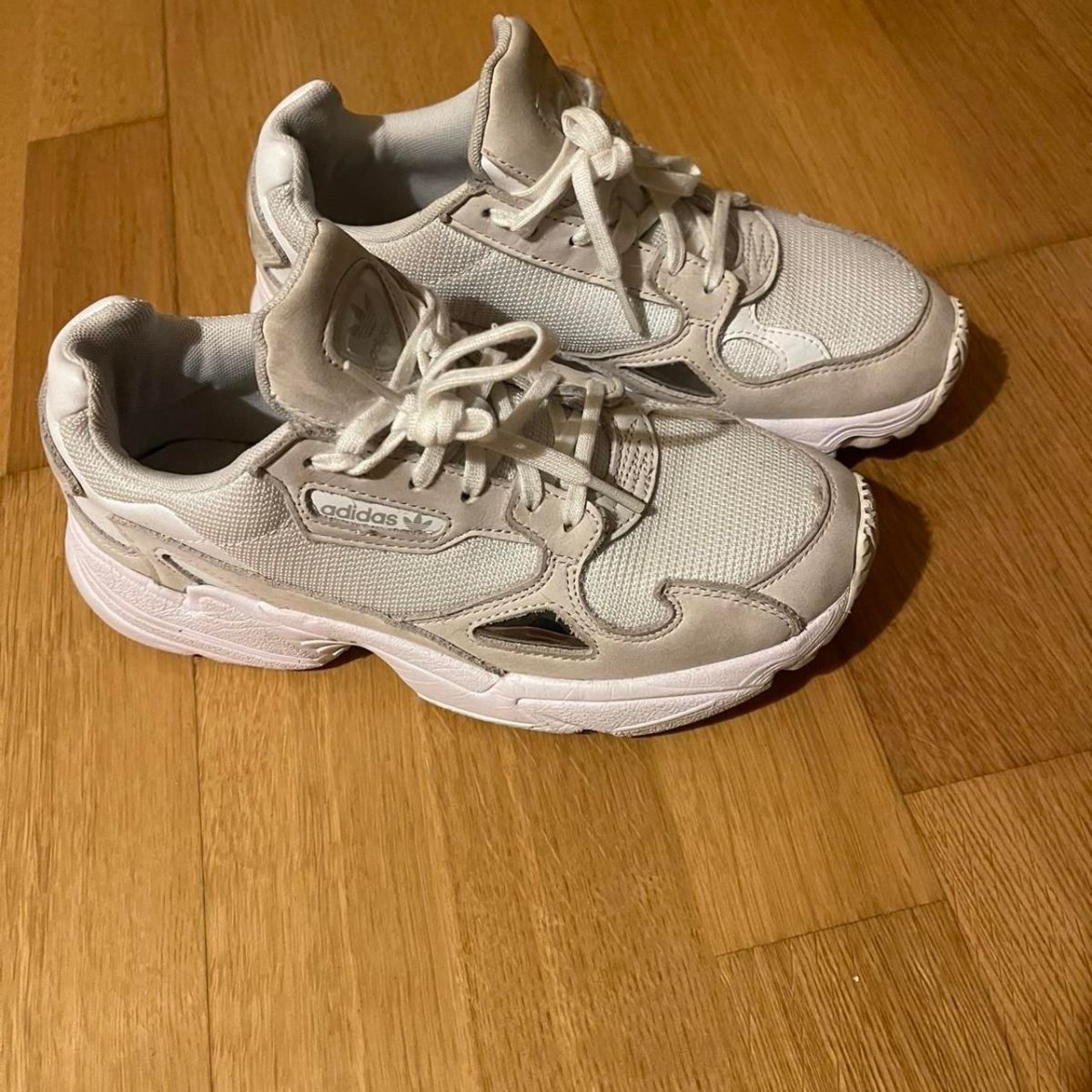 Adidas falcon hotsell en solde