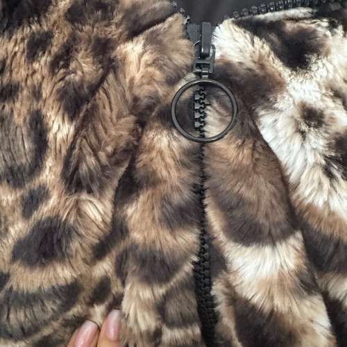 Fur jacket H&M new, size small oversized