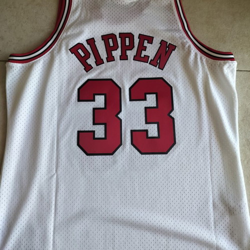 NBA Classic Chicago Bulls Mitchell and Ness Jersey XL like new