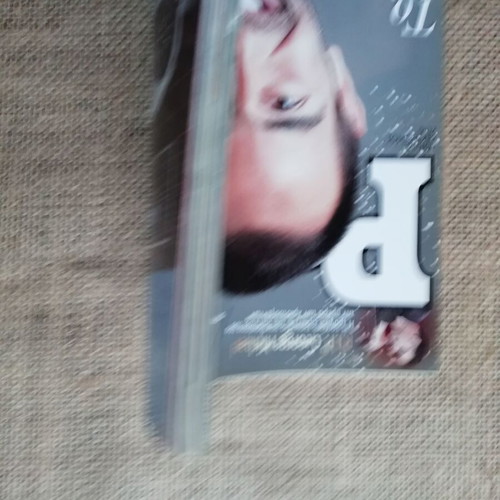 People magazine December 2016 like new, tribute to Antonis Kanakis